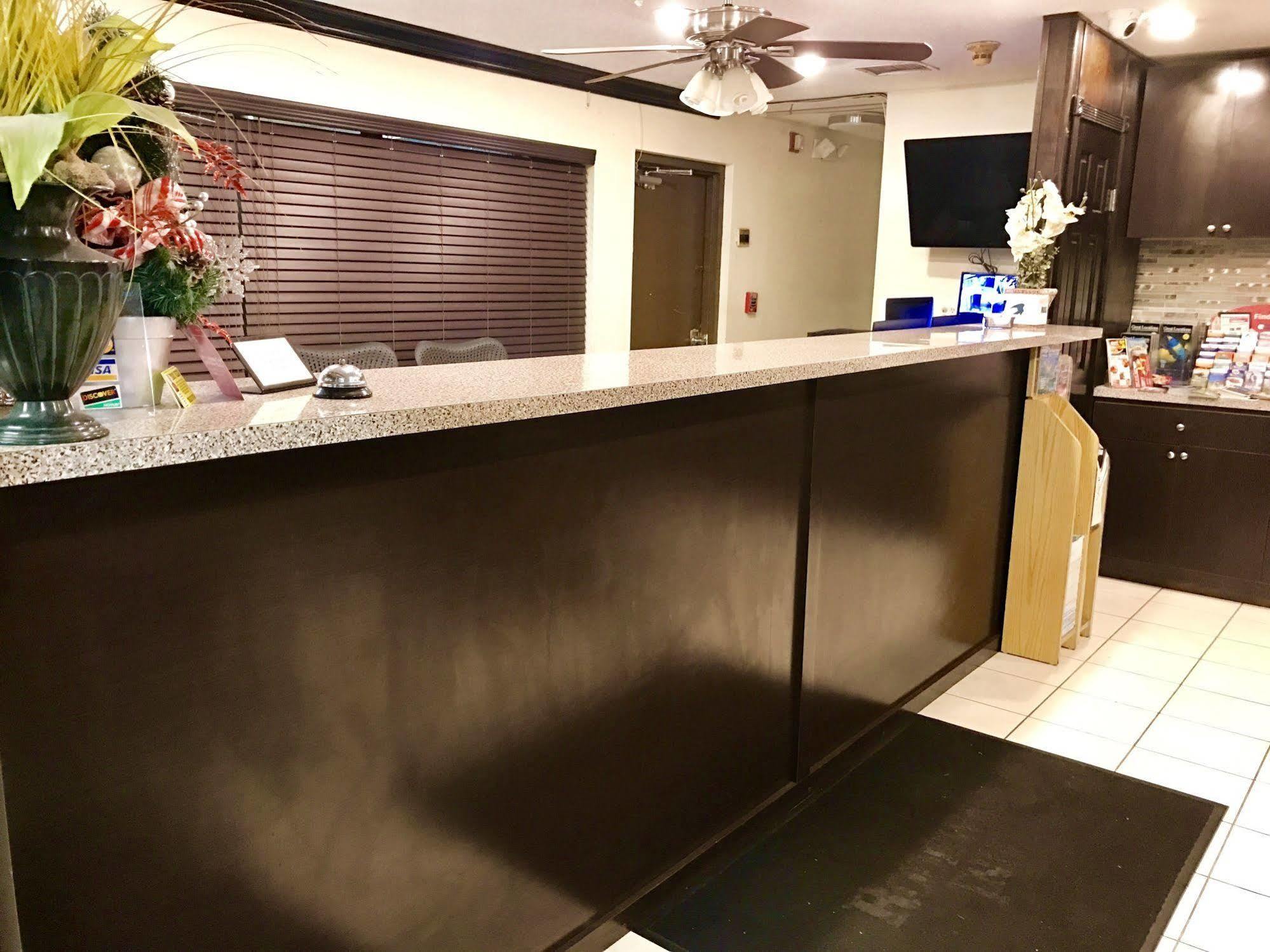 Budget Host Inn Florida Stadt Exterior foto