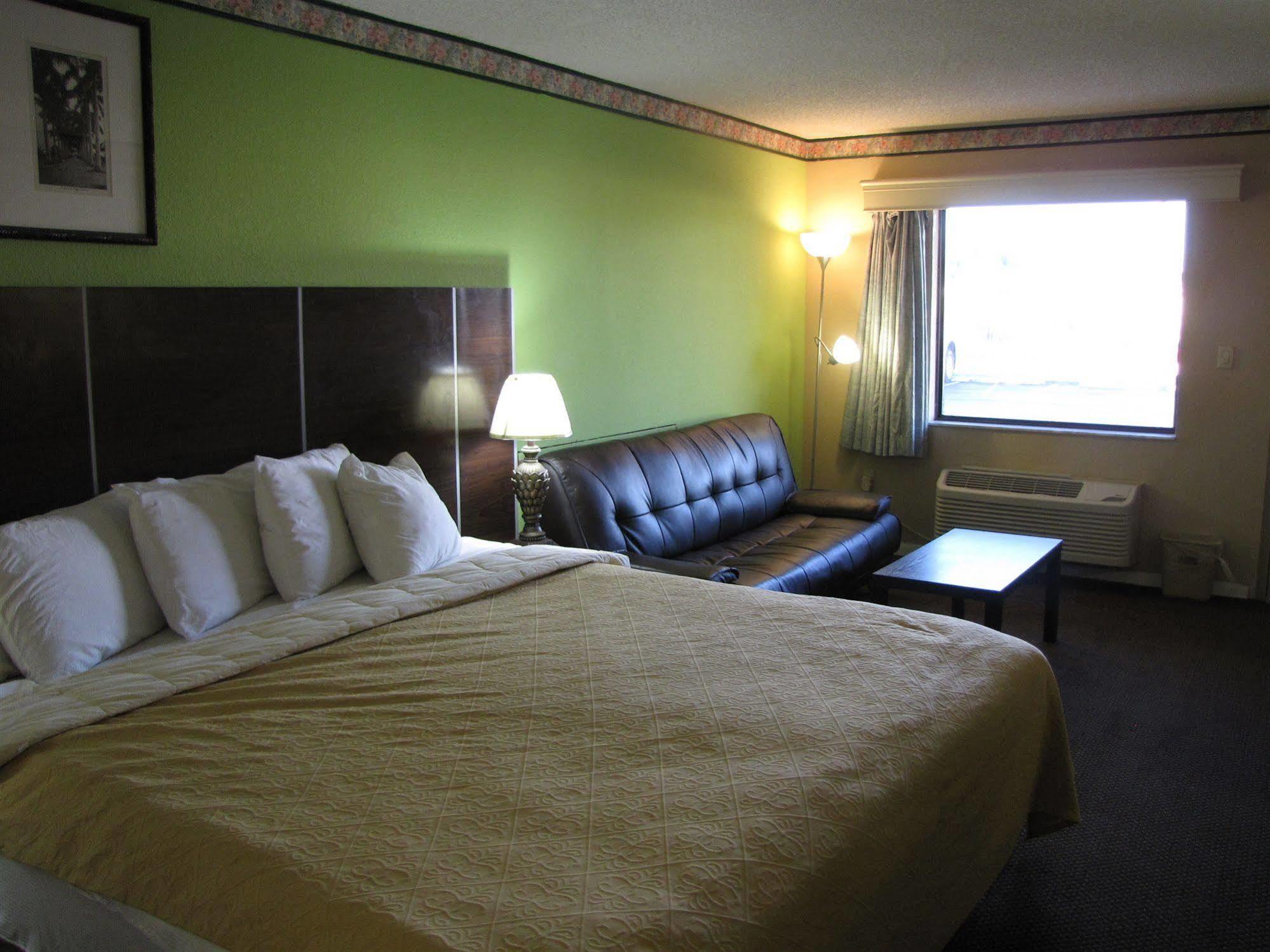 Budget Host Inn Florida Stadt Exterior foto